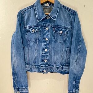 Levi's Medium Wash Cropped Denim Jacket size L